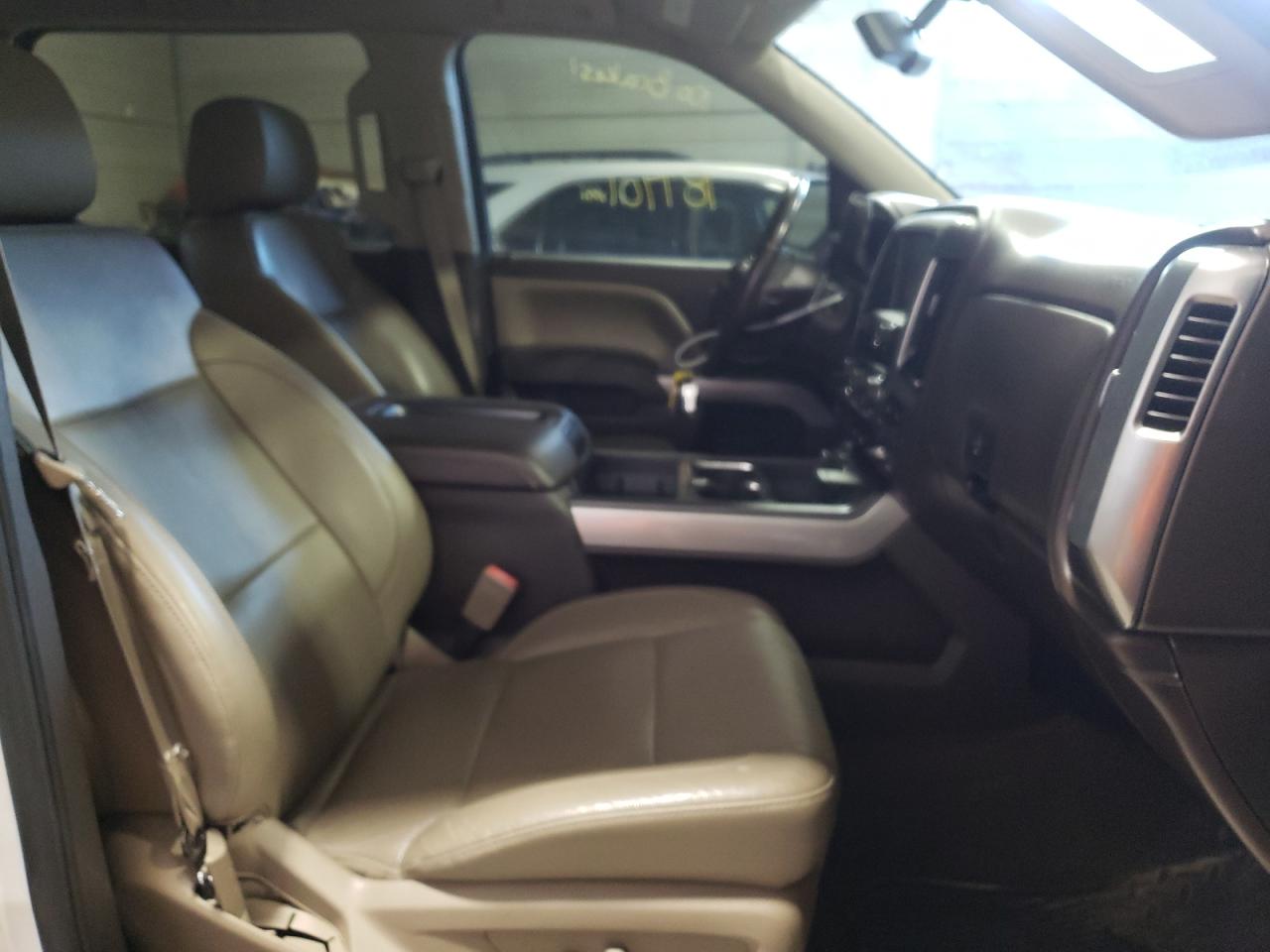 Photo 5 from auction – 2015 CHEVROLET SILVERADO with VIN 3GCUKSECXFG263269