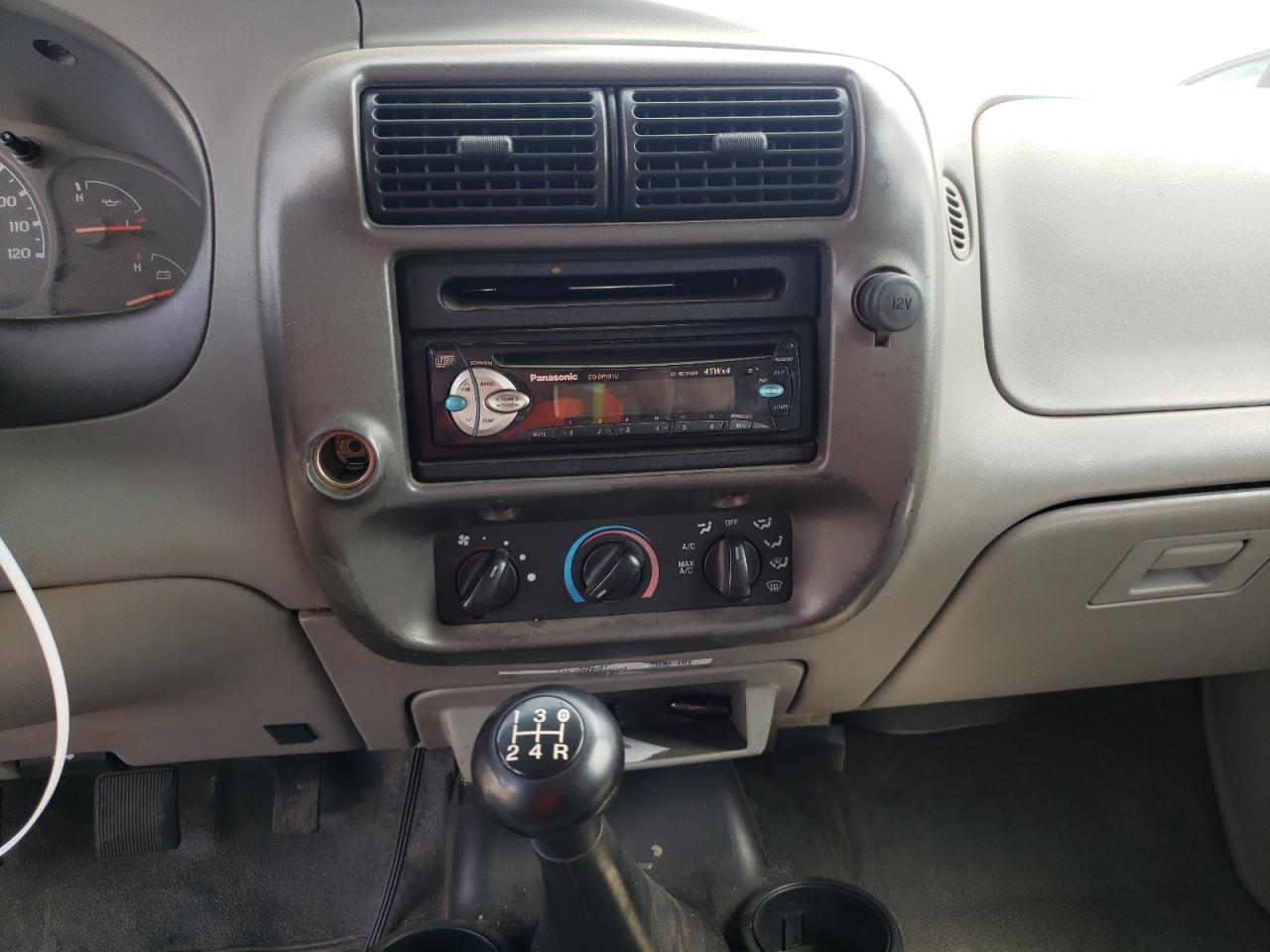 Photo 9 from auction – 2001 MAZDA B2300 with VIN 4F4YR12D01TM18922