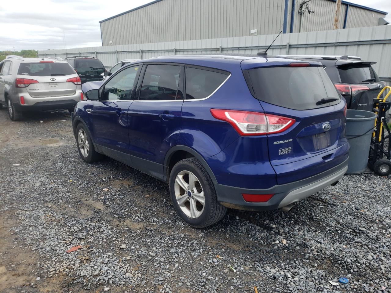 Photo 3 from auction – 2016 FORD ESCAPE SE with VIN 1FMCU0G7XGUB43556