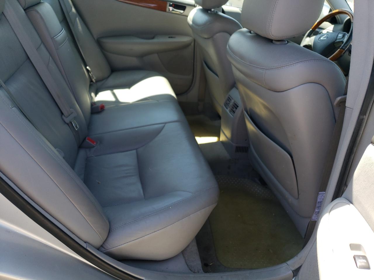 Photo 6 from auction – 2005 LEXUS ES 330 with VIN JTHBA30G055058817