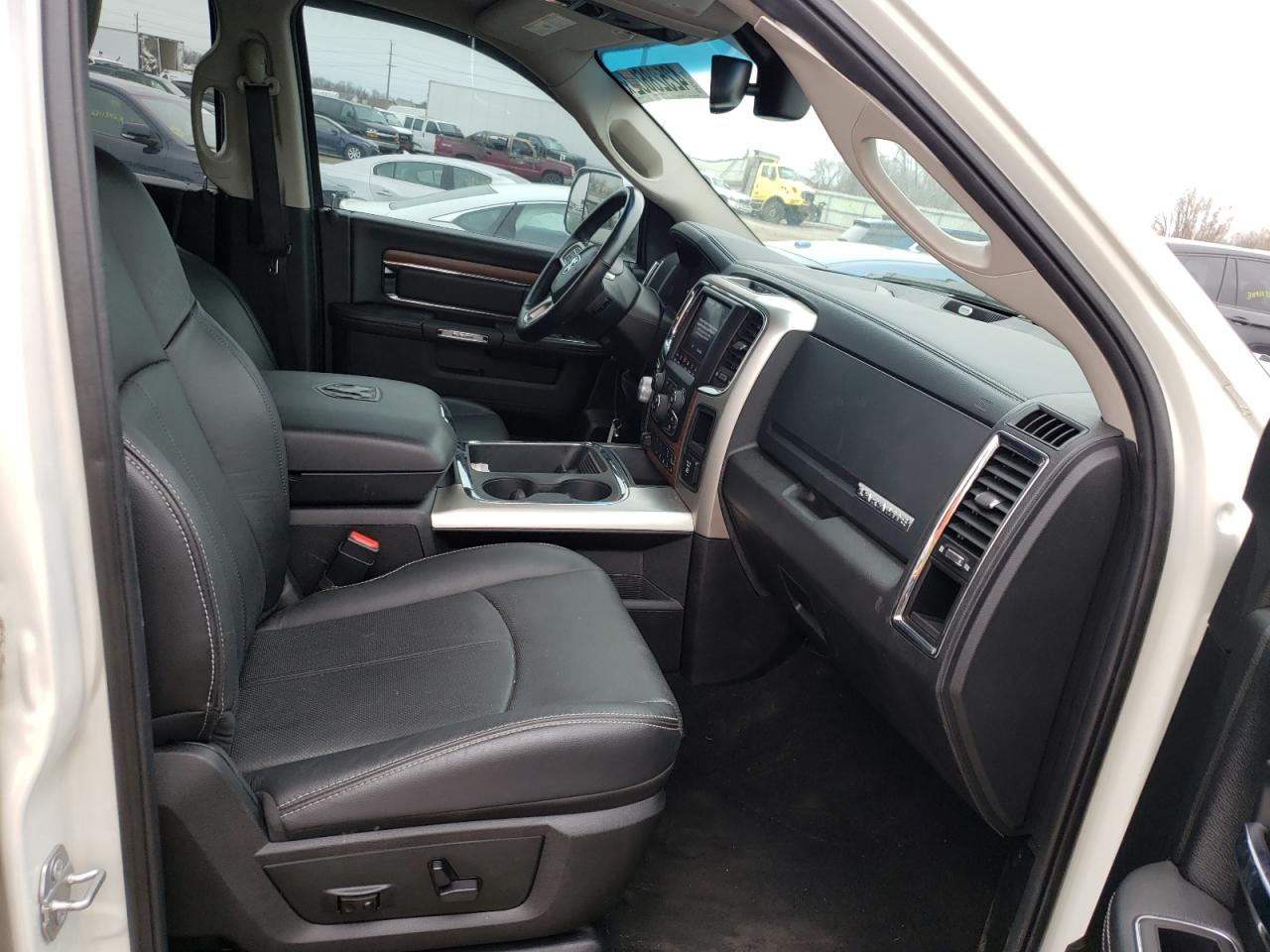 Photo 5 from auction – 2018 RAM 1500 LARAM with VIN 1C6RR7VM1JS257098