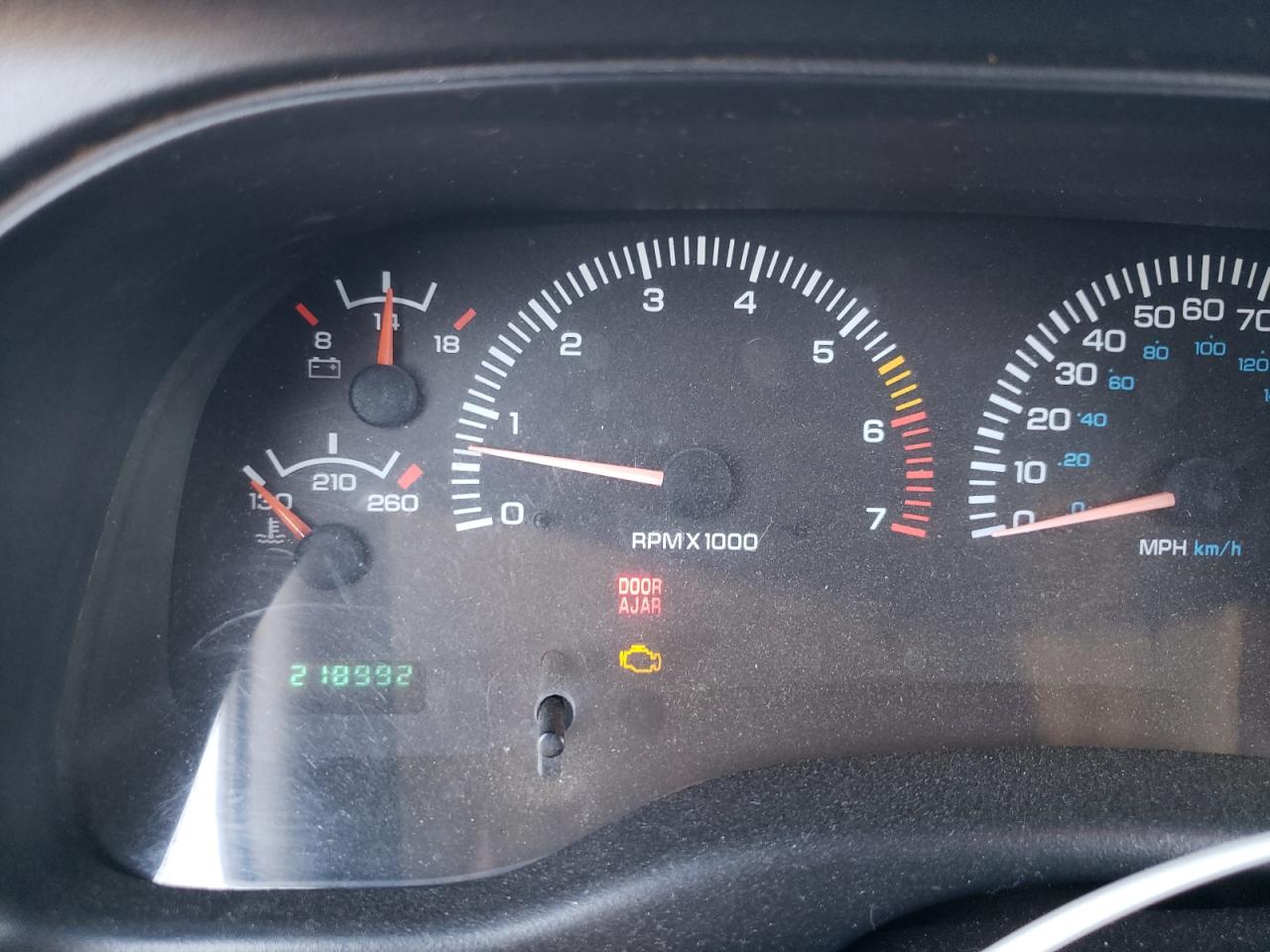 Photo 8 from auction – 2000 DODGE DURANGO with VIN 1B4HS28N9YF146816