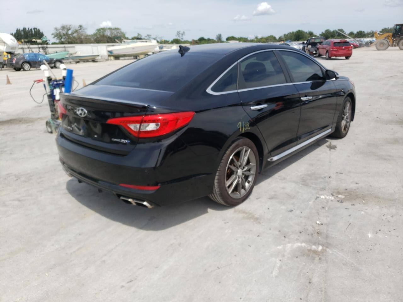 Photo 4 from auction – 2015 HYUNDAI SONATA SPO with VIN 5NPE34AB7FH109717