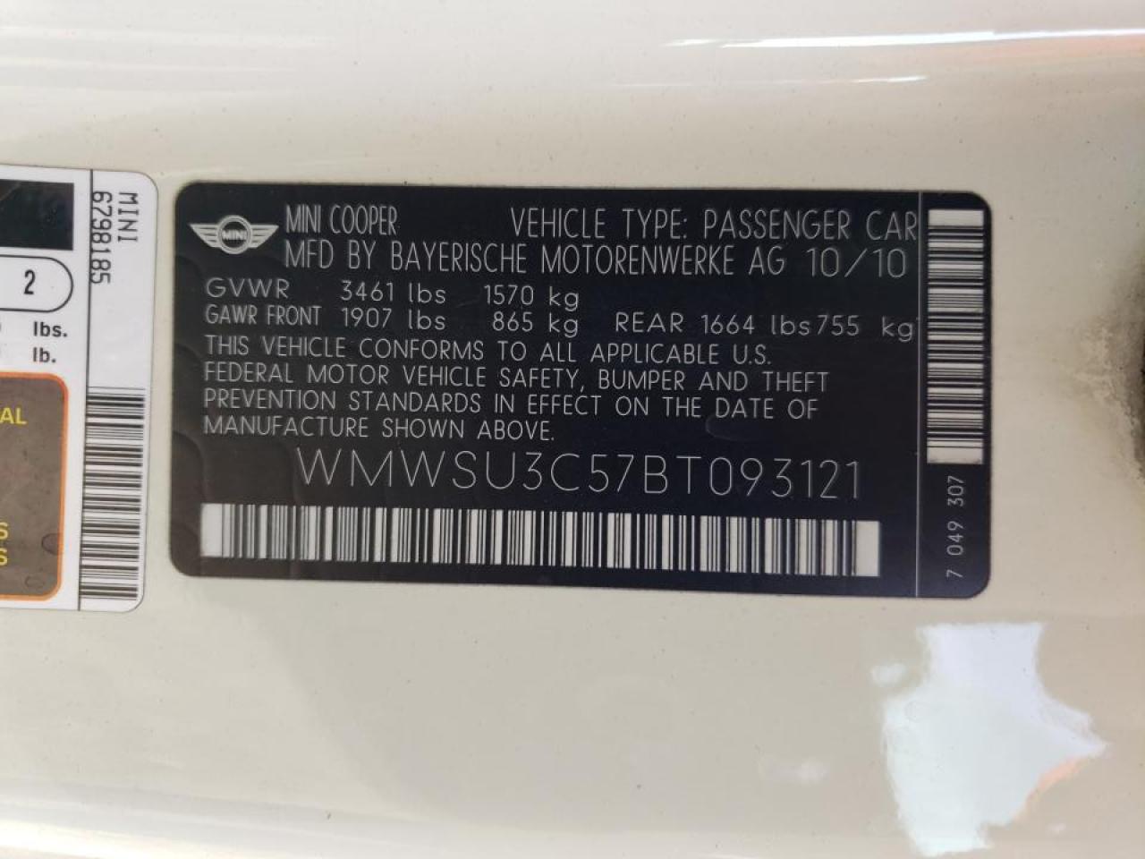 Photo 10 from auction – 2011 MINI COOPER with VIN WMWSU3C57BT093121