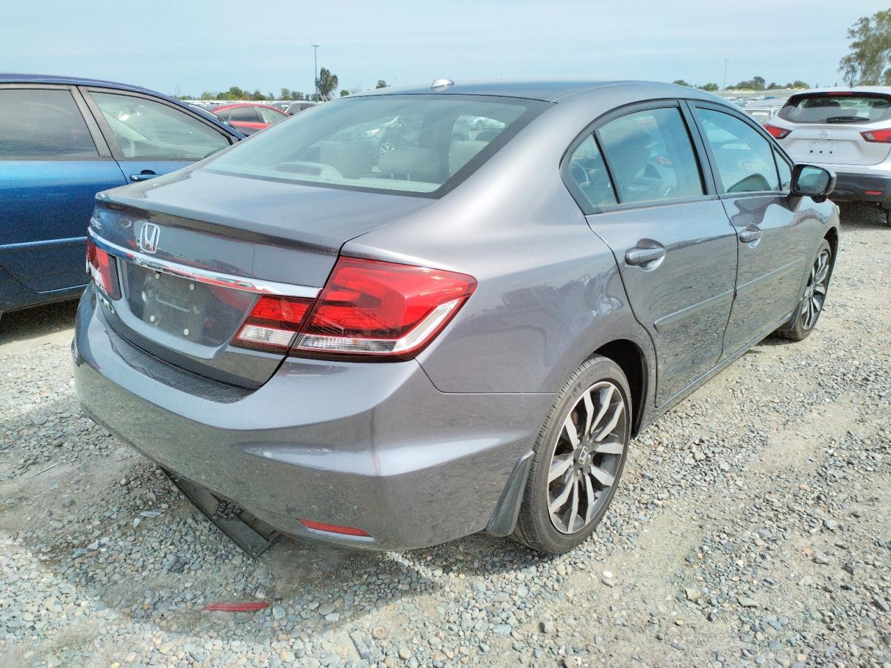 Photo 4 from auction – 2014 HONDA CIVIC EXL with VIN 19XFB2F97EE240487