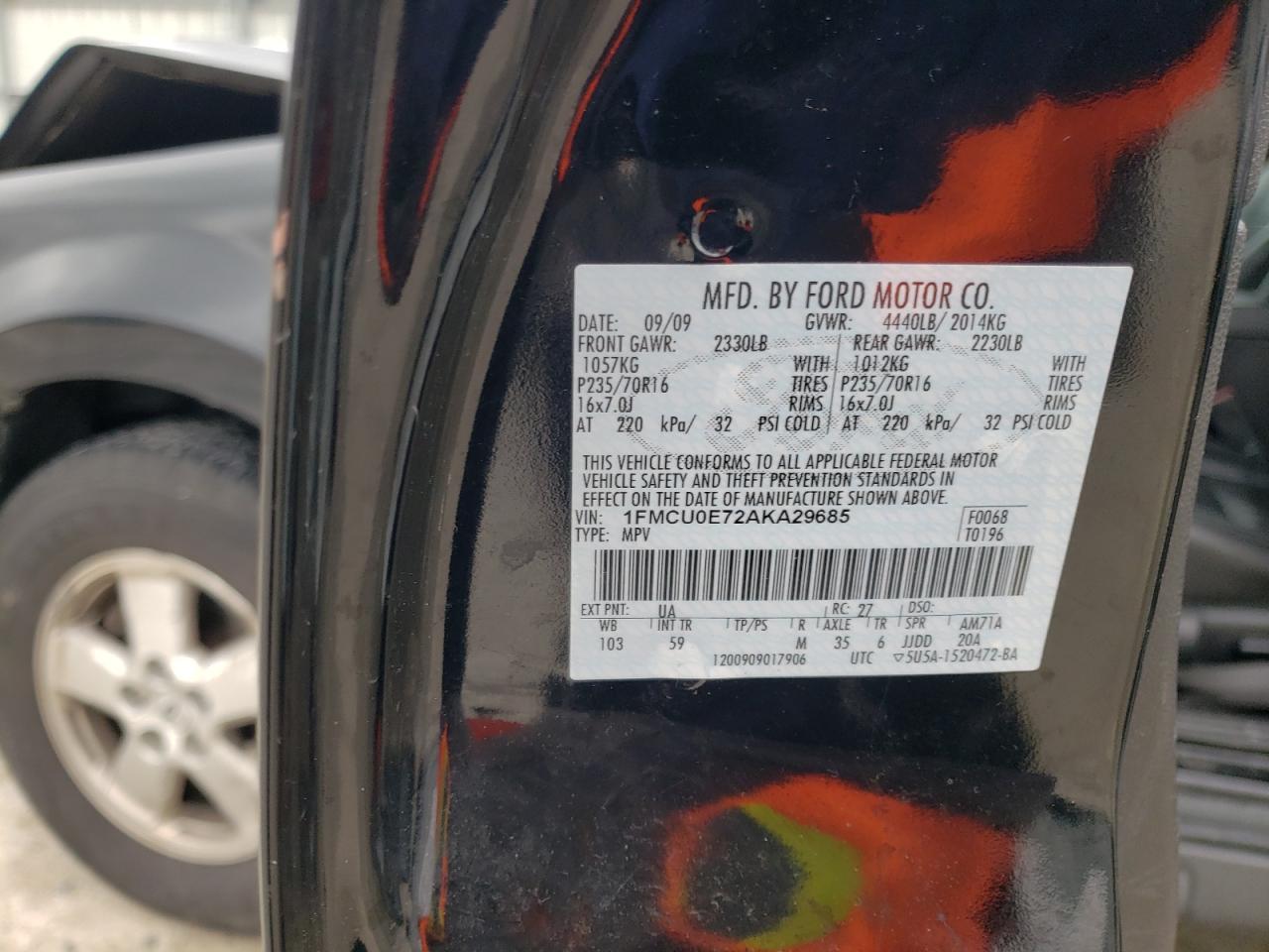 Photo 10 from auction – 2010 FORD ESCAPE LIM with VIN 1FMCU0E72AKA29685