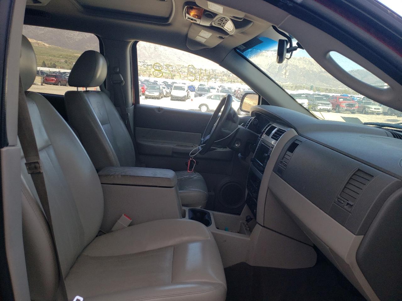 Photo 5 from auction – 2006 DODGE DURANGO LI with VIN 1D8HB58236F105476