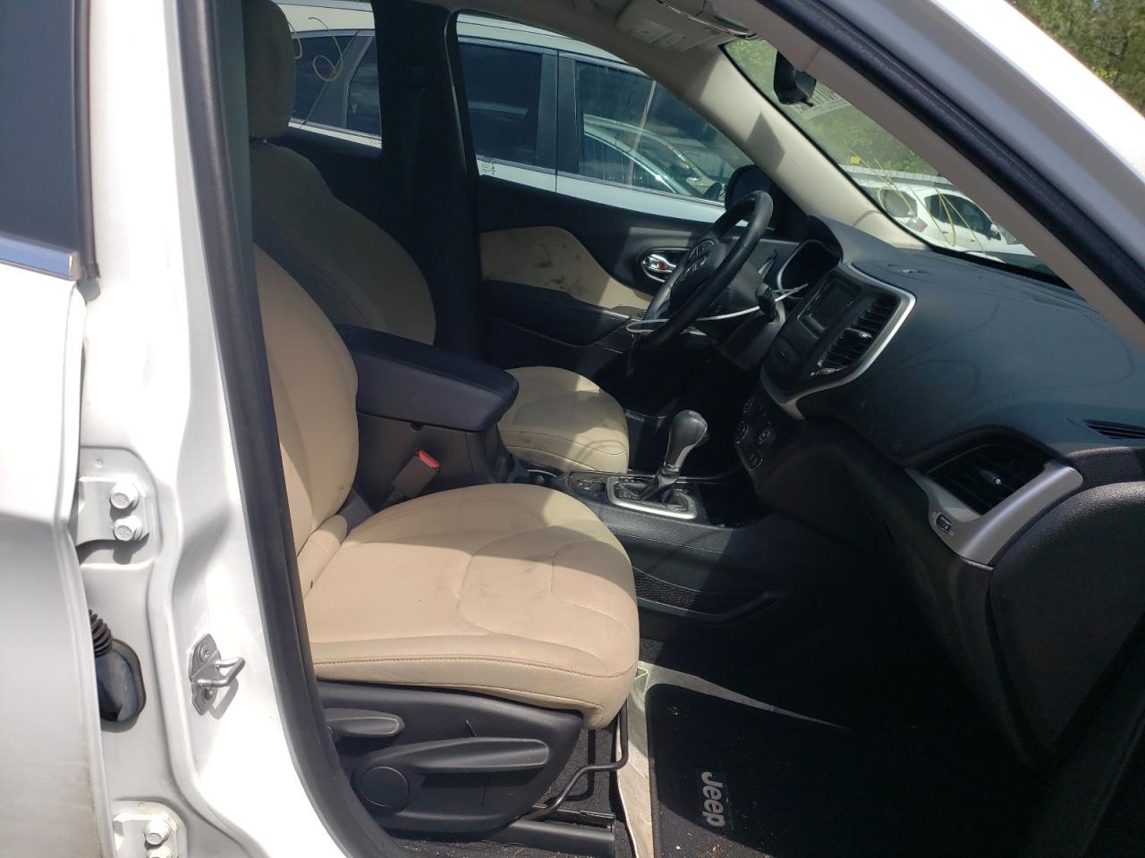 Photo 5 from auction – 2016 JEEP CHEROKEE L with VIN 1C4PJLCB7GW171118