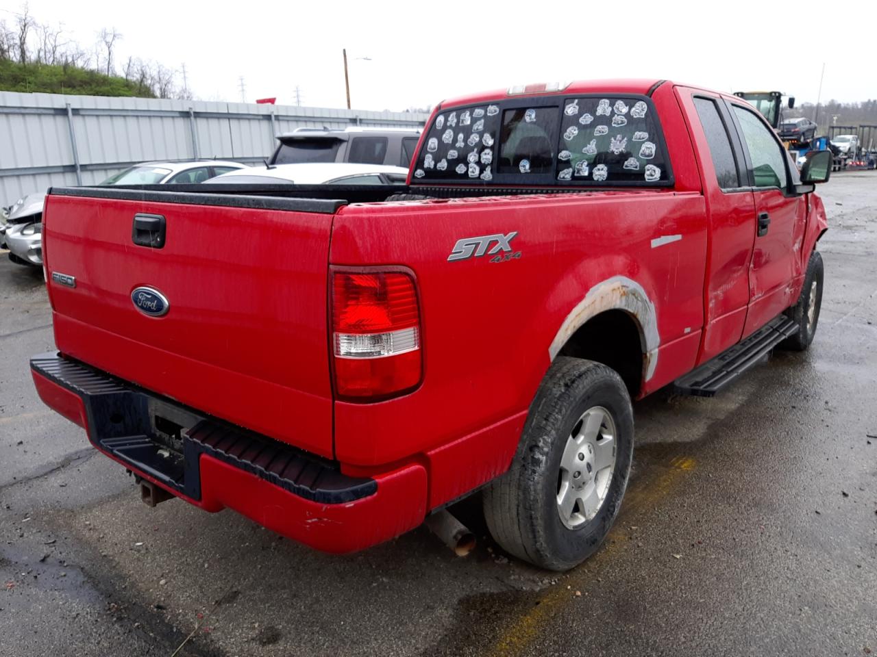 Photo 4 from auction – 2005 FORD F150 with VIN 1FTRX14W55FA21180