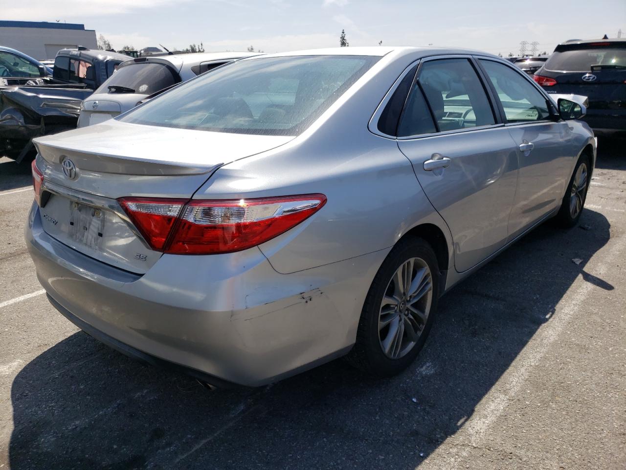 Photo 4 from auction – 2016 TOYOTA CAMRY LE with VIN 4T1BF1FKXGU229404