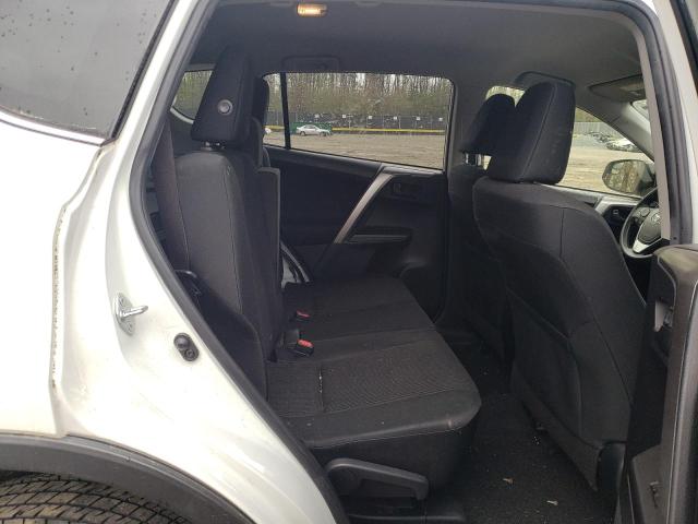 Photo 6 from auction – 2017 TOYOTA RAV4 LE with VIN JTMZFREV1HJ720377