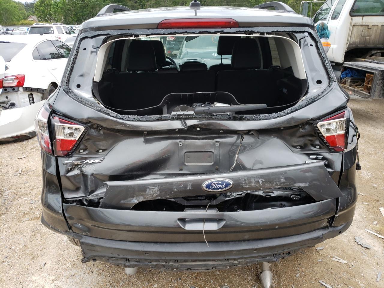 Photo 9 from auction – 2017 FORD ESCAPE SE with VIN 1FMCU0GD2HUB96078