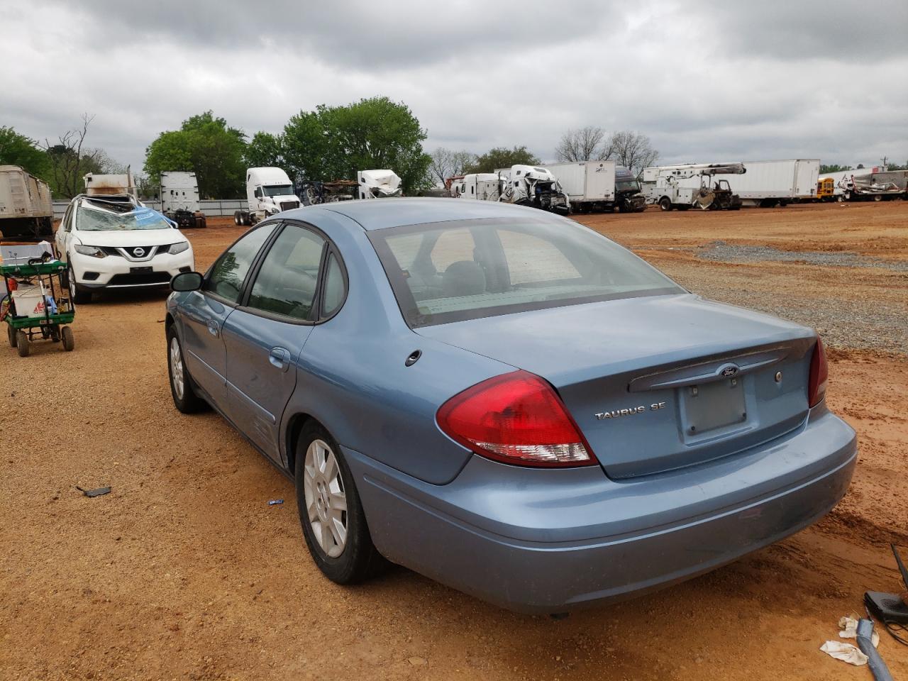 Photo 3 from auction – 2007 FORD TAURUS SE with VIN 1FAFP53U67A190589