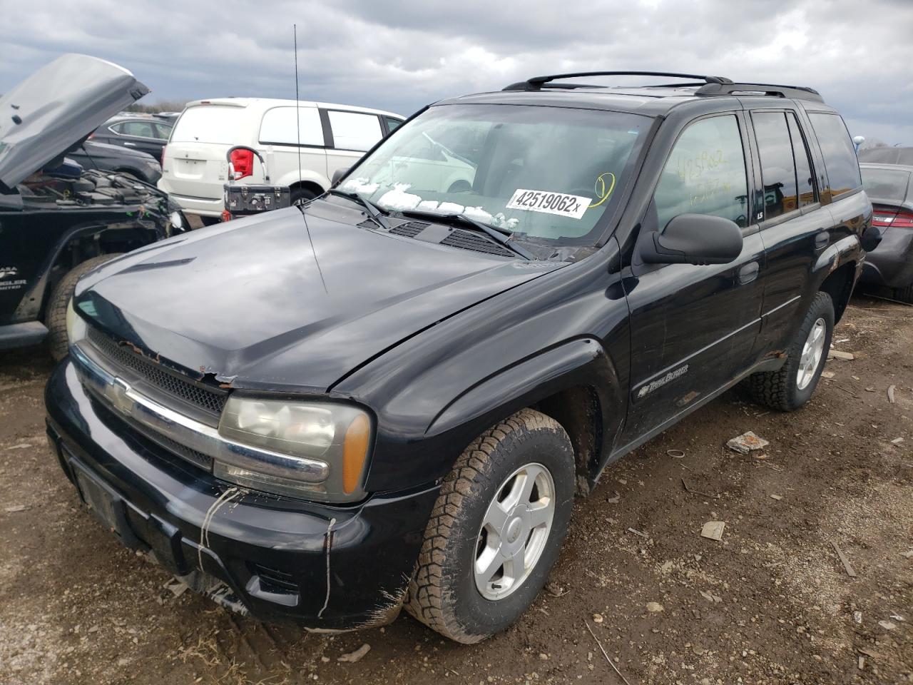 Photo 2 from auction – 2002 CHEVROLET TRAILBLAZE with VIN 1GNDT13S422252537