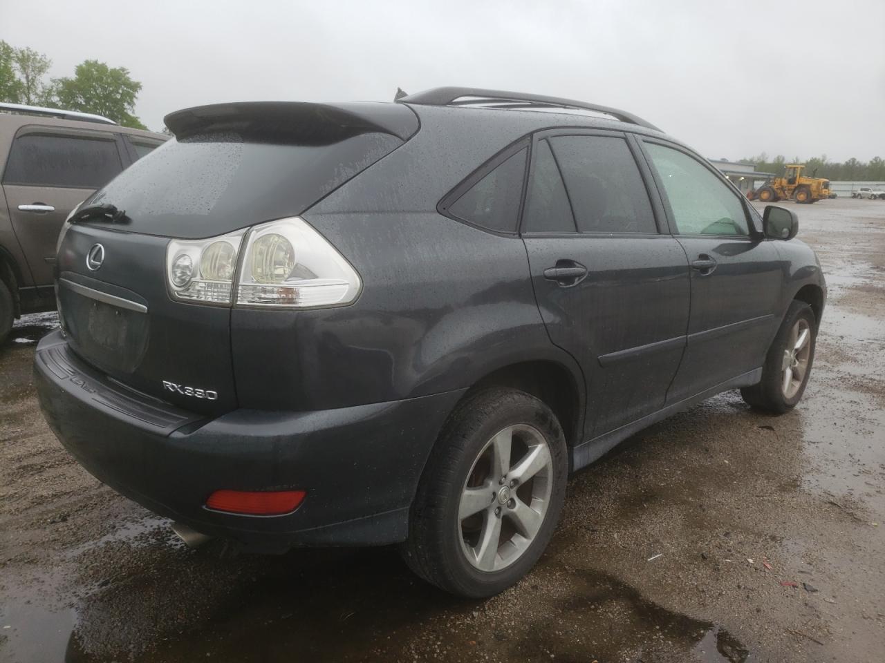 Photo 4 from auction – 2004 LEXUS RX 330 with VIN JTJGA31U640011036