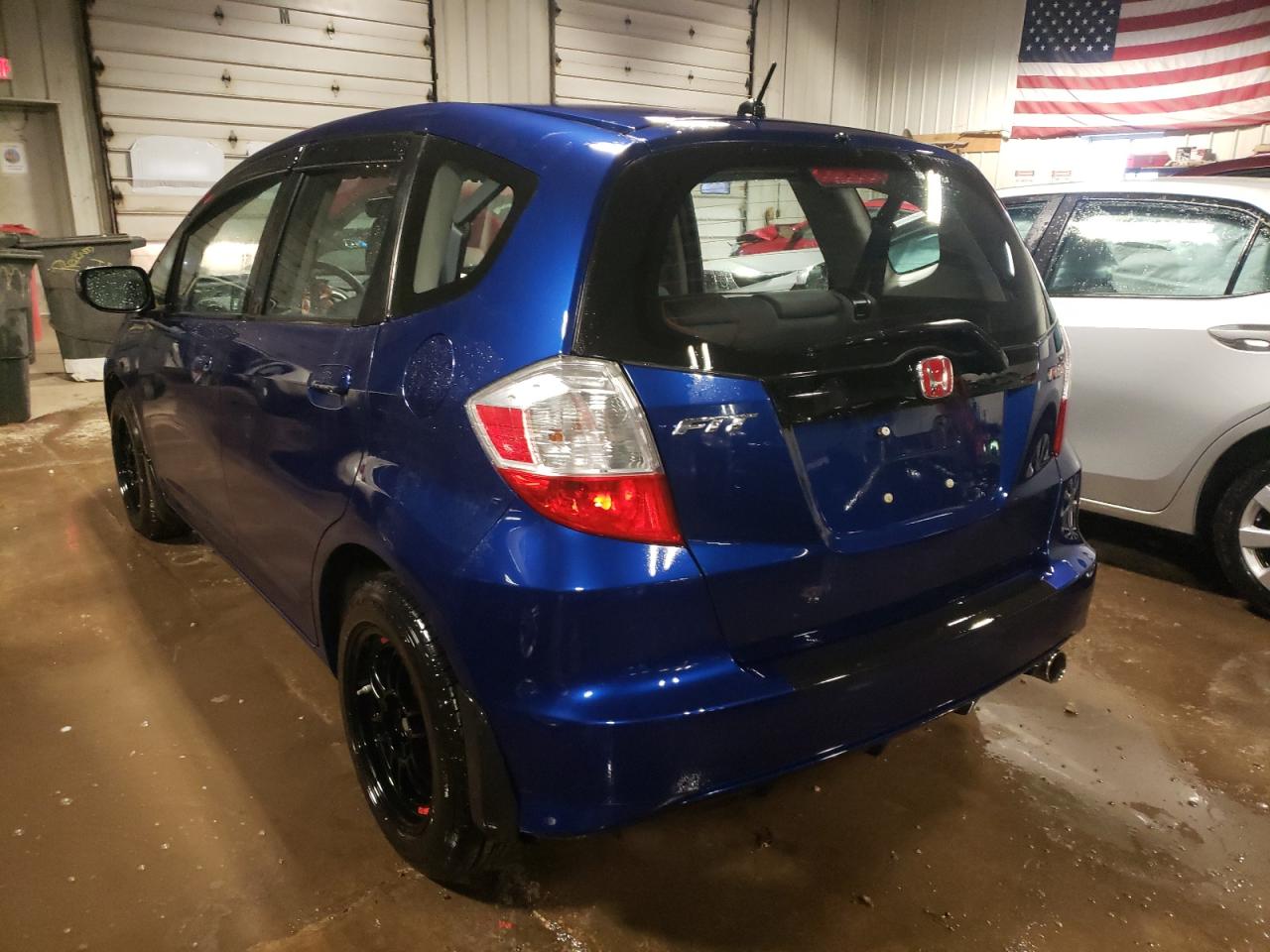 Photo 3 from auction – 2013 HONDA FIT with VIN JHMGE8G33DC051476