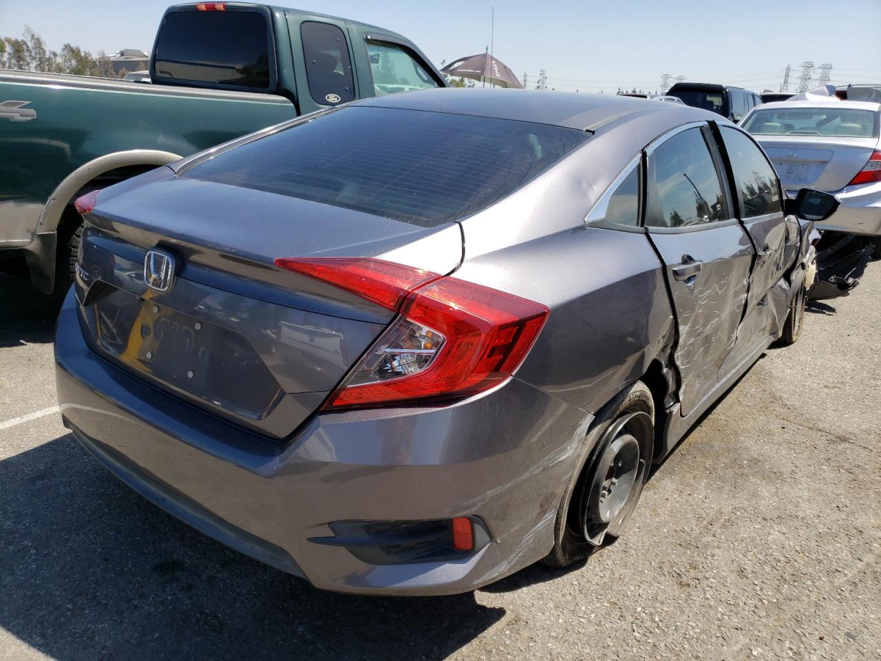 Photo 4 from auction – 2016 HONDA CIVIC LX with VIN 19XFC2E59GE064282