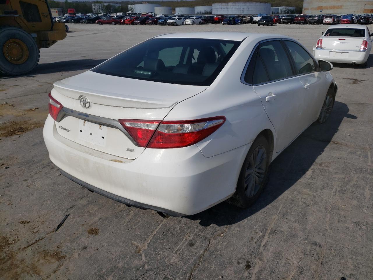Photo 4 from auction – 2015 TOYOTA CAMRY LE with VIN 4T1BF1FK2FU916374
