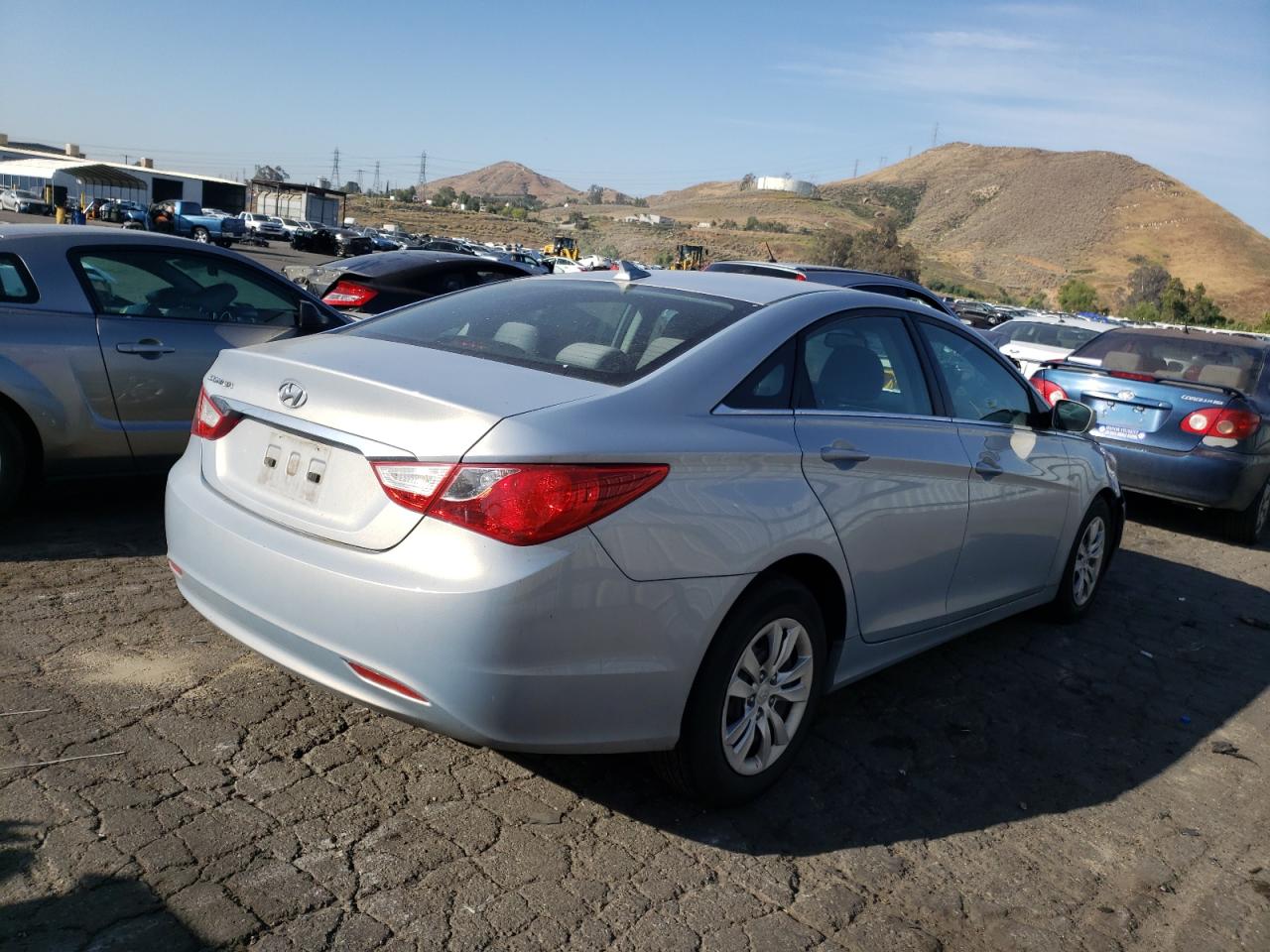 Photo 4 from auction – 2012 HYUNDAI SONATA GLS with VIN 5NPEB4AC4CH354322
