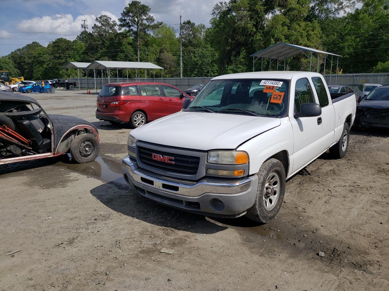 Photo 2 from auction – 2005 GMC NEW SIERRA with VIN 1GTEC19VX5Z208620