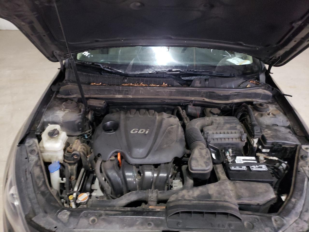 Photo 7 from auction – 2011 KIA OPTIMA EX with VIN KNAGN4A75B5075461