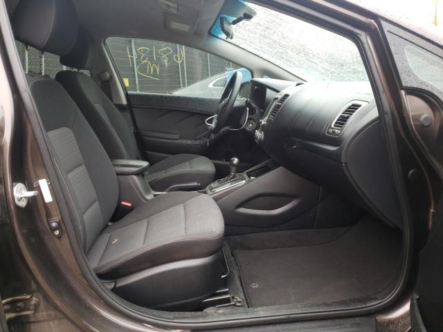 Photo 5 from auction – 2018 KIA FORTE LX with VIN 3KPFL4A71JE176312