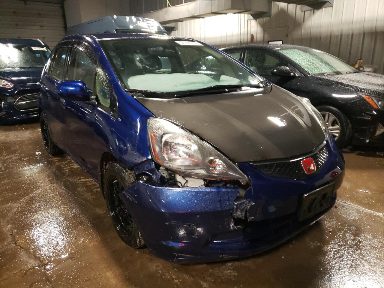 HONDA FIT 2013 with VIN JHMGE8G33DC051476 - Photo from auction