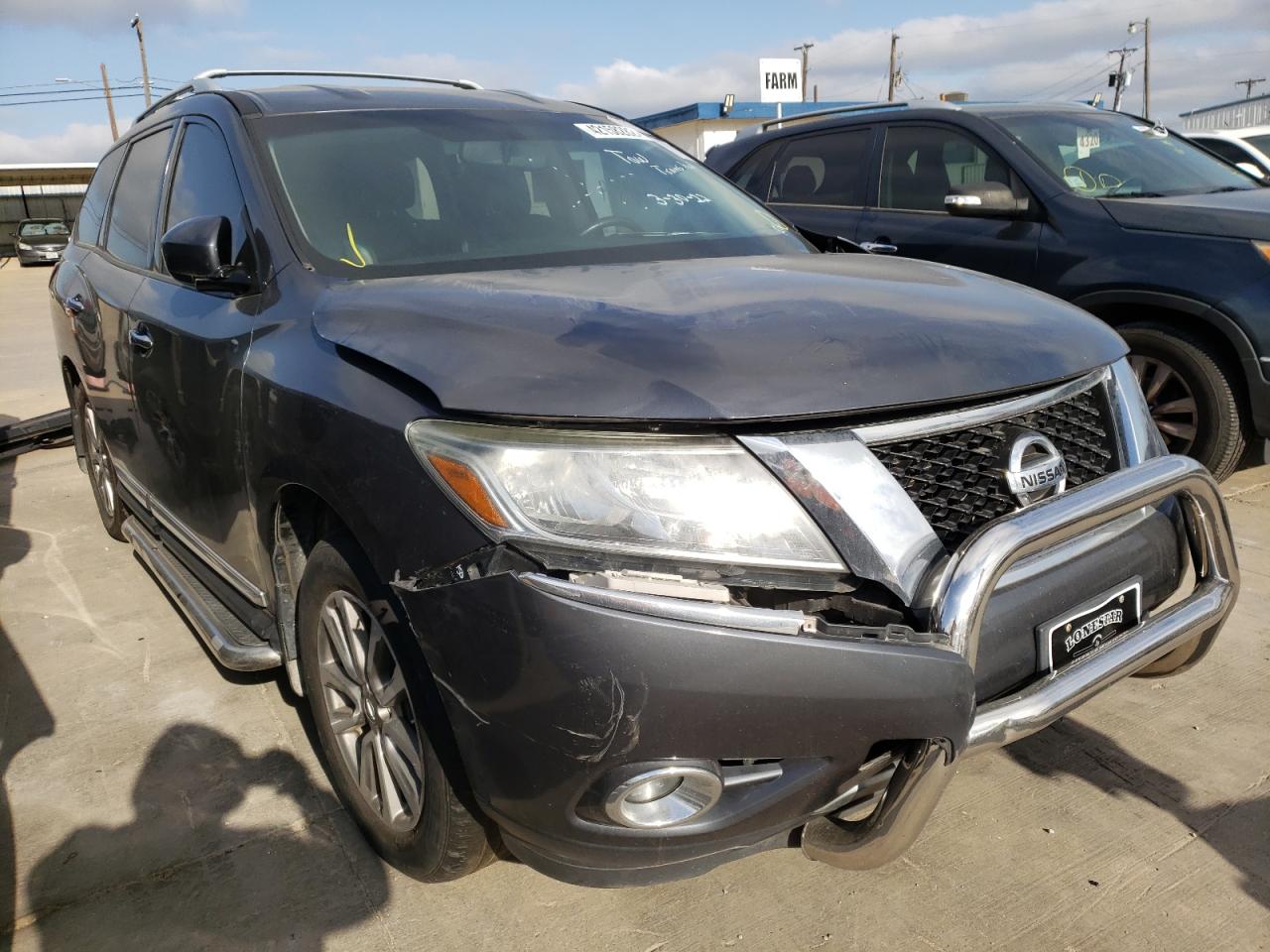 NISSAN PATHFINDER 2013 with VIN 5N1AR2MM5DC606025 - Photo from auction