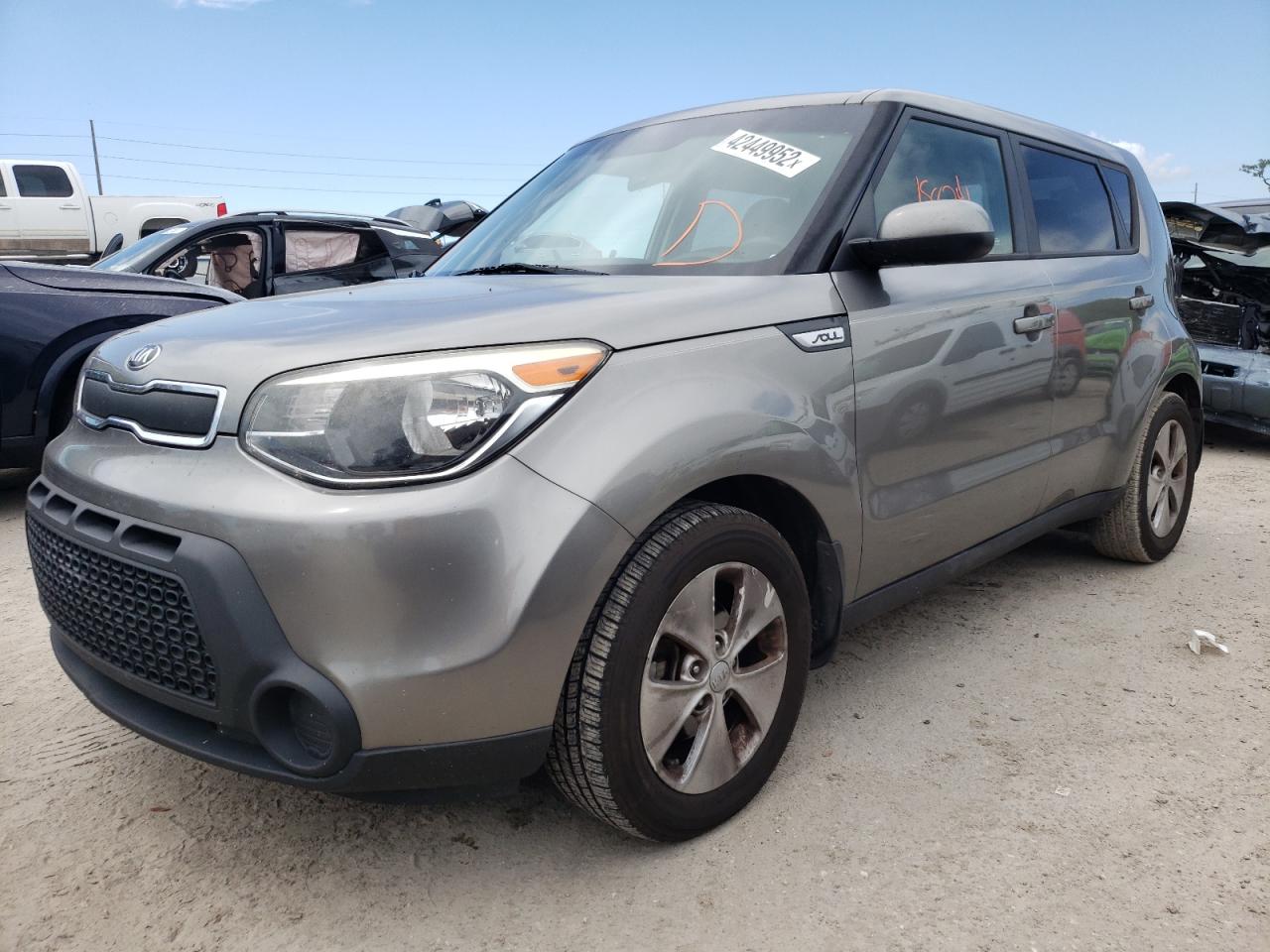 Photo 2 from auction – 2015 KIA SOUL with VIN KNDJN2A29F7150030
