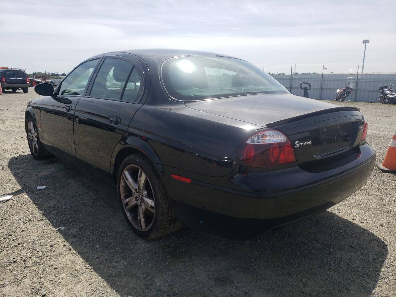 Photo 3 from auction – 2005 JAGUAR S-TYPE R with VIN SAJWA03V351N17360