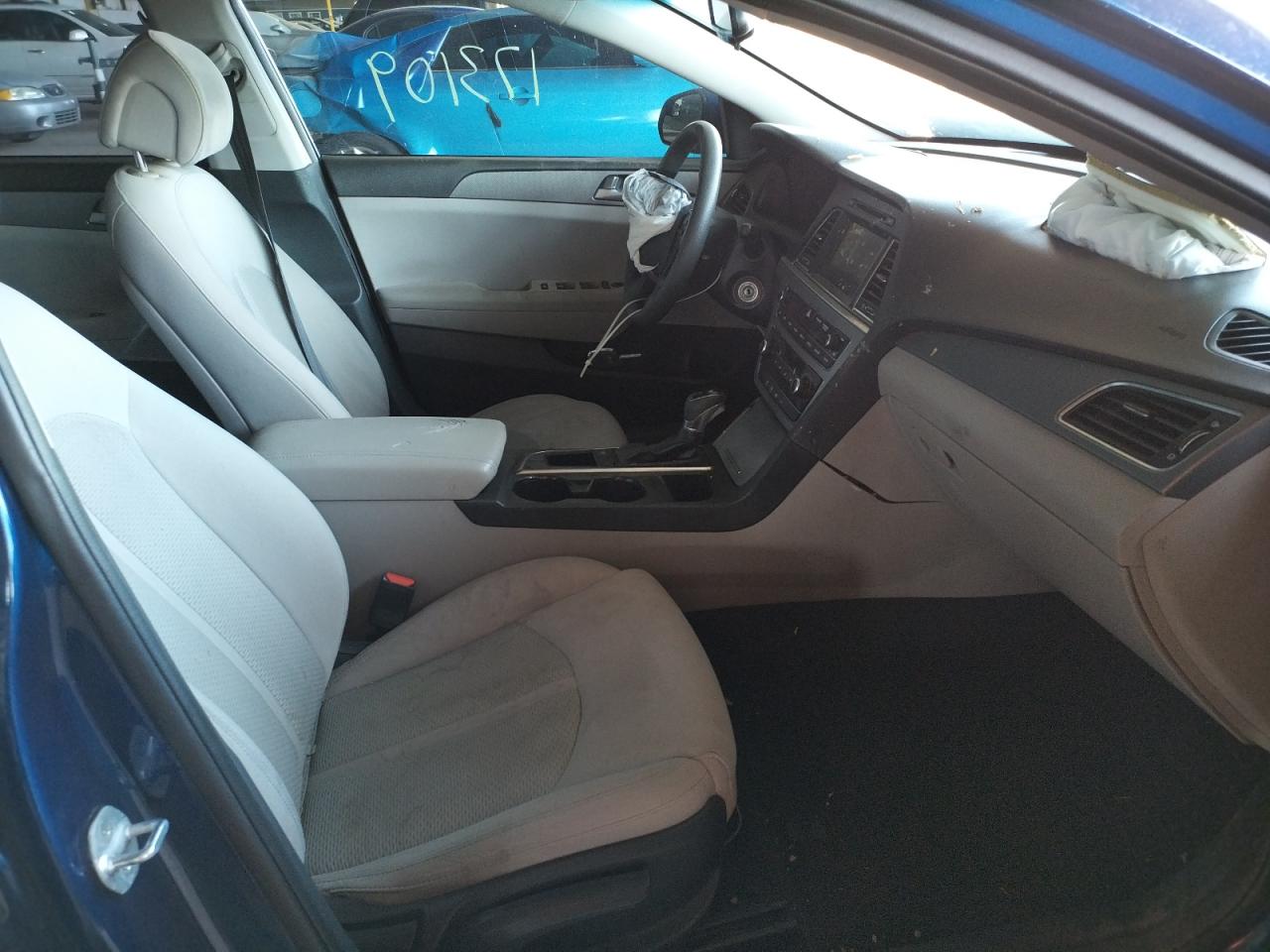 Photo 5 from auction – 2016 HYUNDAI SONATA SE with VIN 5NPE24AF7GH268308