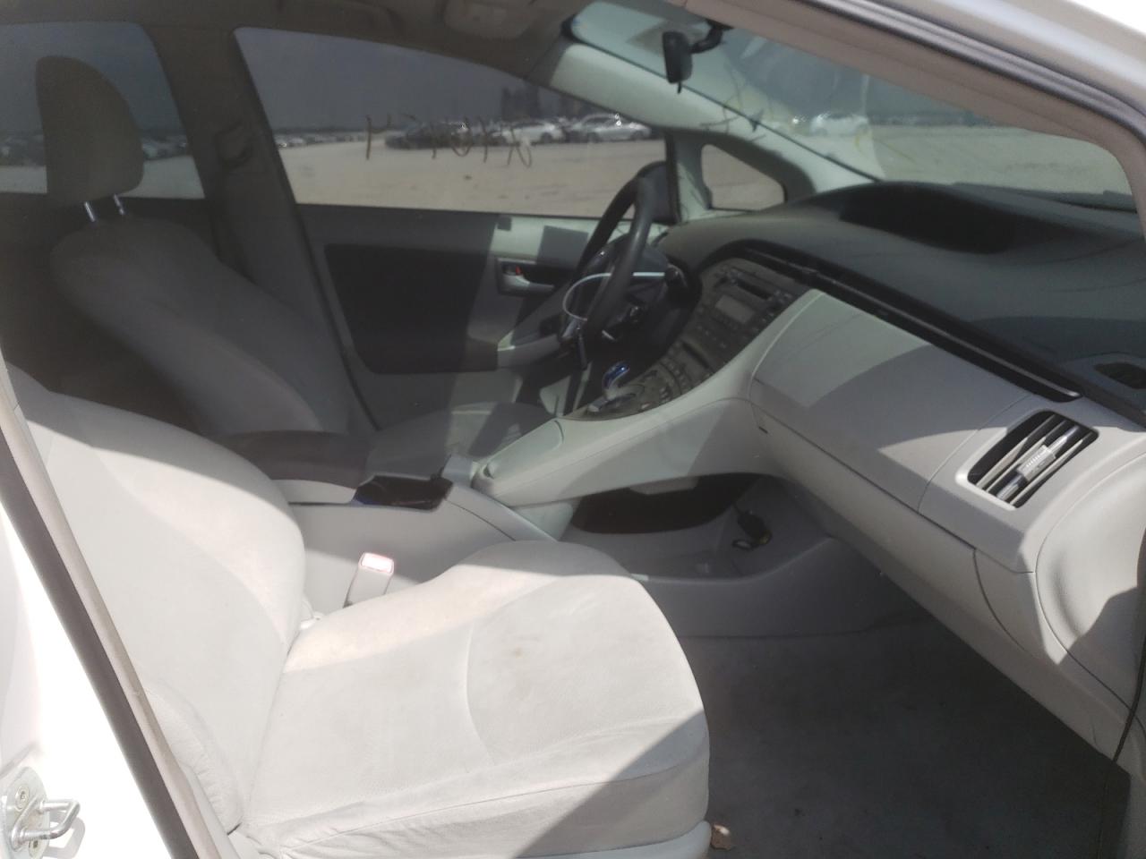 Photo 5 from auction – 2010 TOYOTA PRIUS with VIN JTDKN3DU6A0087848