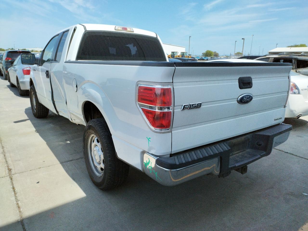 Photo 3 from auction – 2011 FORD F150 SUPER with VIN 1FTEX1CM2BFA66362