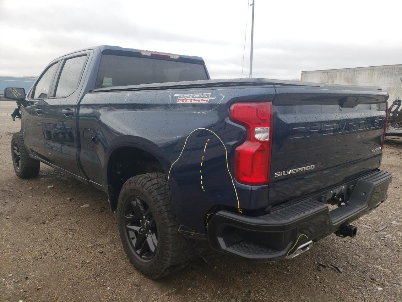 Photo 3 from auction – 2021 CHEVROLET SILVERADO with VIN 1GCPYCEF3MZ318072