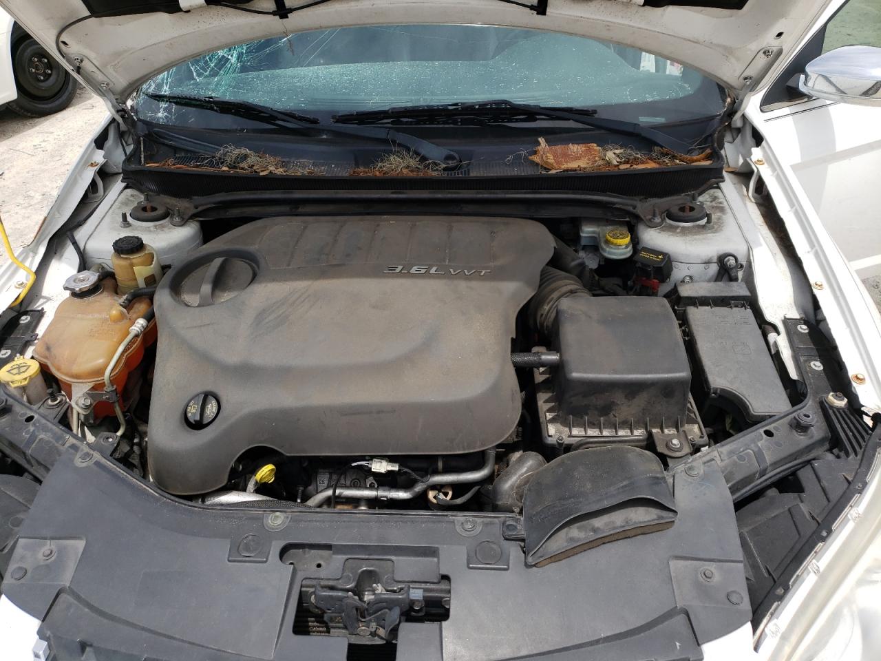 Photo 7 from auction – 2011 CHRYSLER 200 LIMITE with VIN 1C3BC2FG1BN571345