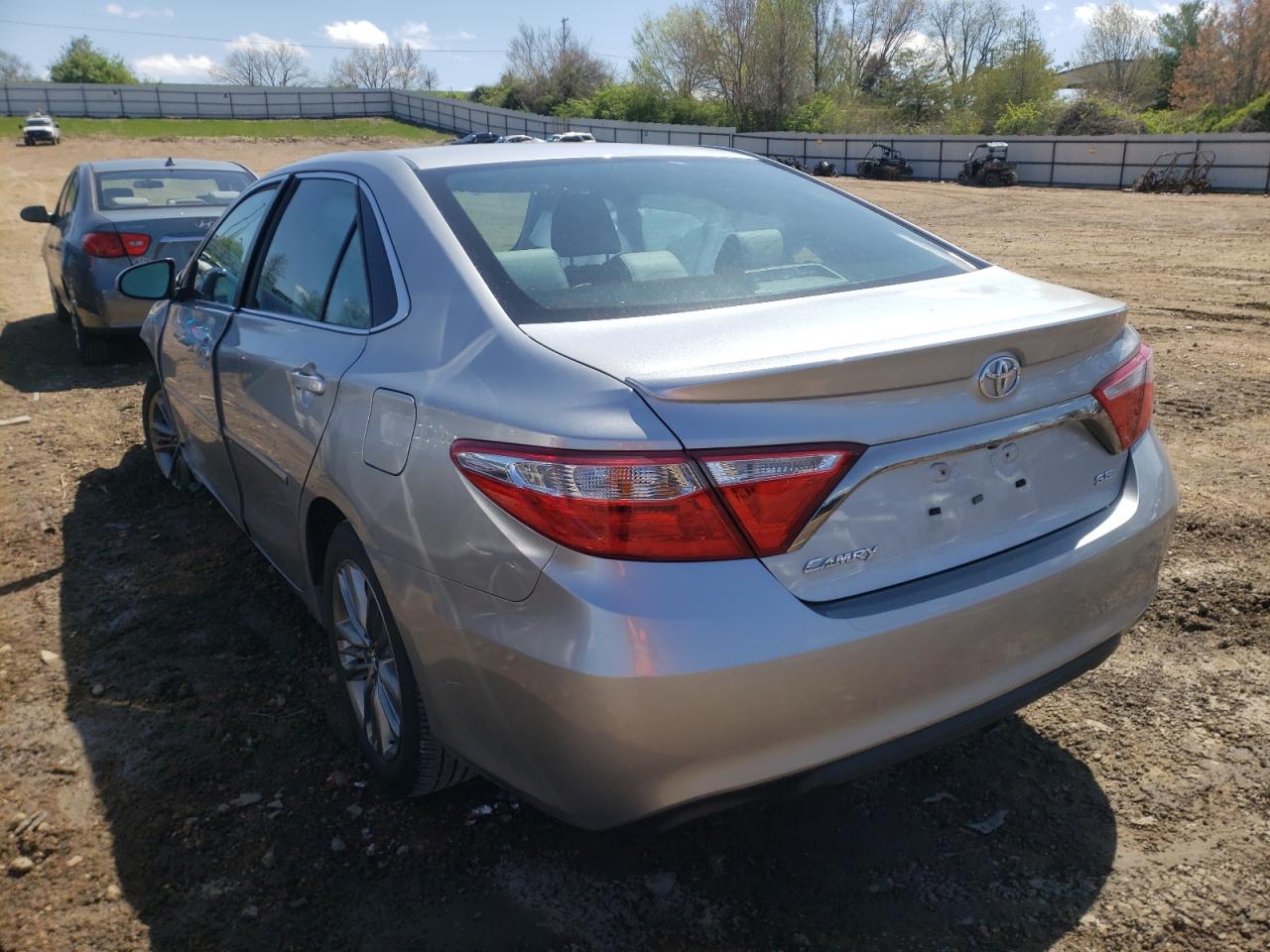 Photo 3 from auction – 2015 TOYOTA CAMRY LE with VIN 4T1BF1FK1FU097938