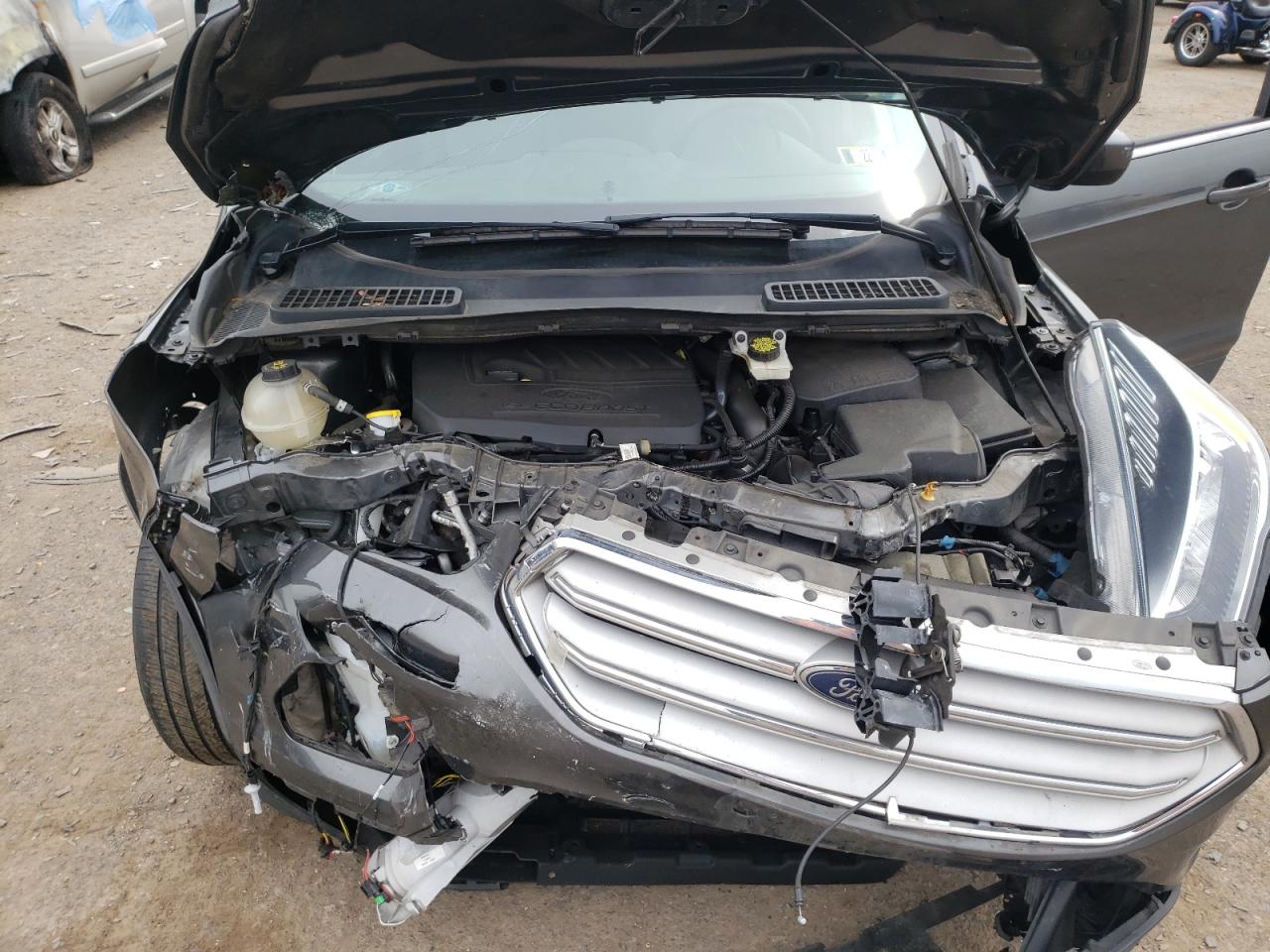 Photo 7 from auction – 2018 FORD ESCAPE SE with VIN 1FMCU9GD6JUD13316