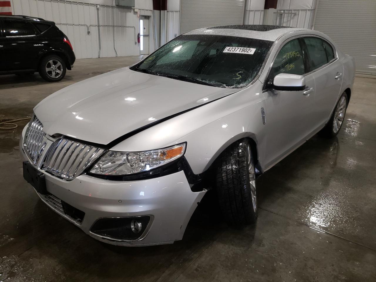 Photo 2 from auction – 2010 LINCOLN MKS with VIN 1LNHL9DR7AG605371