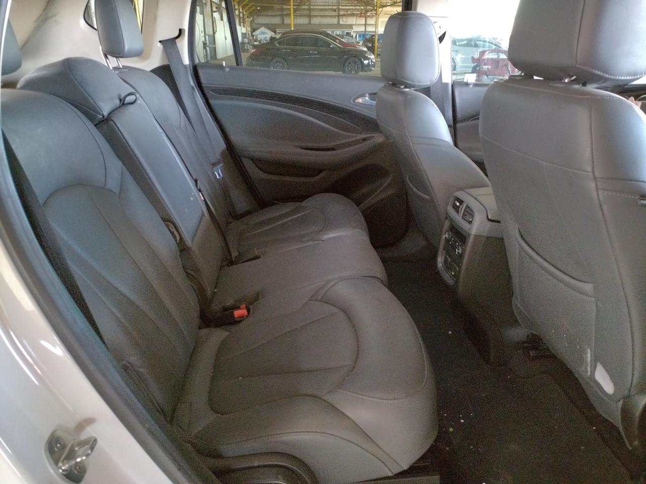 Photo 6 from auction – 2019 BUICK ENVISION E with VIN LRBFXCSA4KD004012