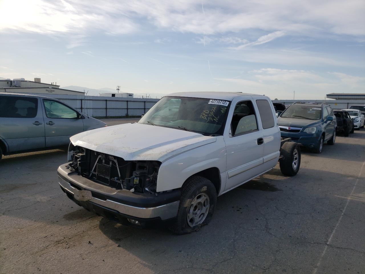 Photo 2 from auction – 2005 CHEVROLET SILVERADO with VIN 1GCEC19Z15Z196487
