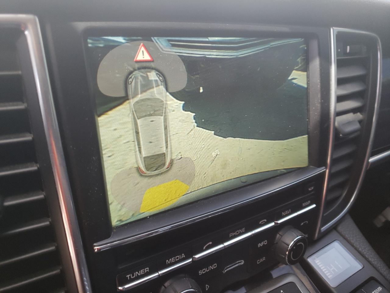 Photo 9 from auction – 2016 PORSCHE PANAMERA 2 with VIN WP0AA2A78GL001186