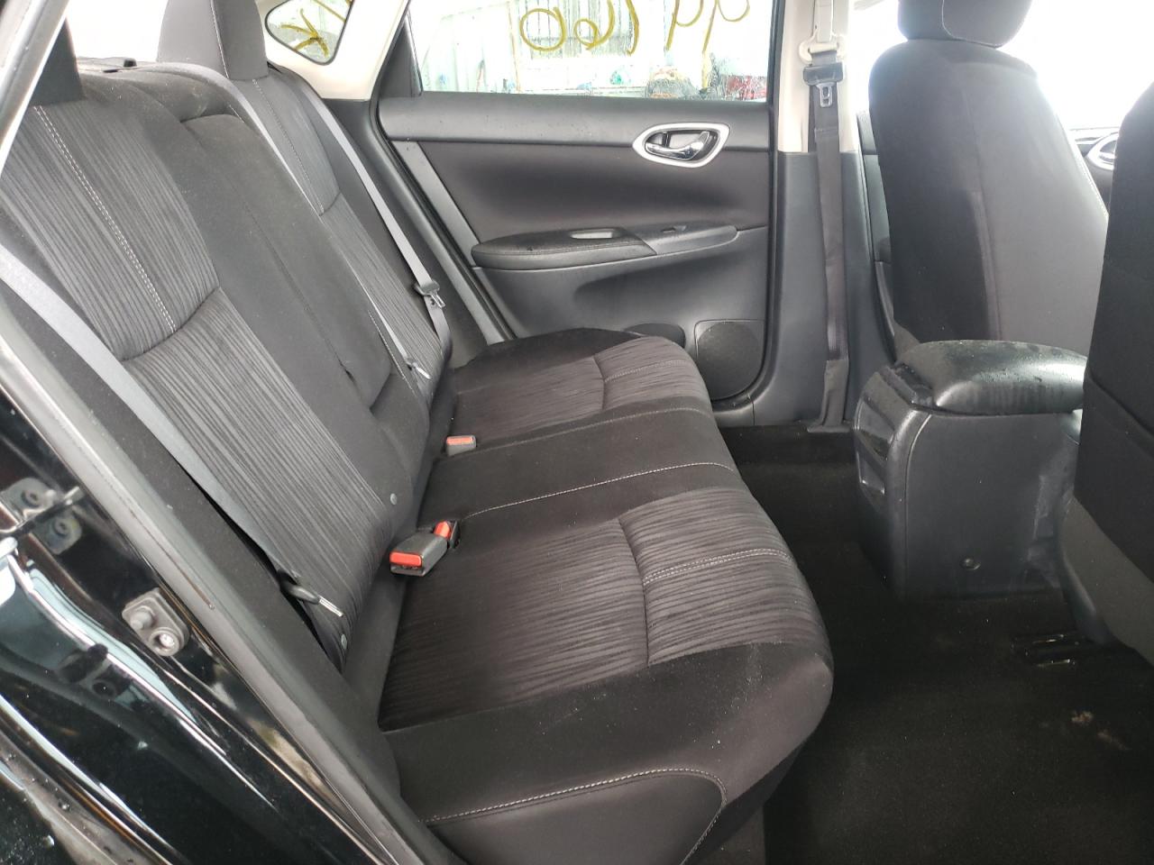Photo 6 from auction – 2016 NISSAN SENTRA S with VIN 3N1AB7AP8GL665036