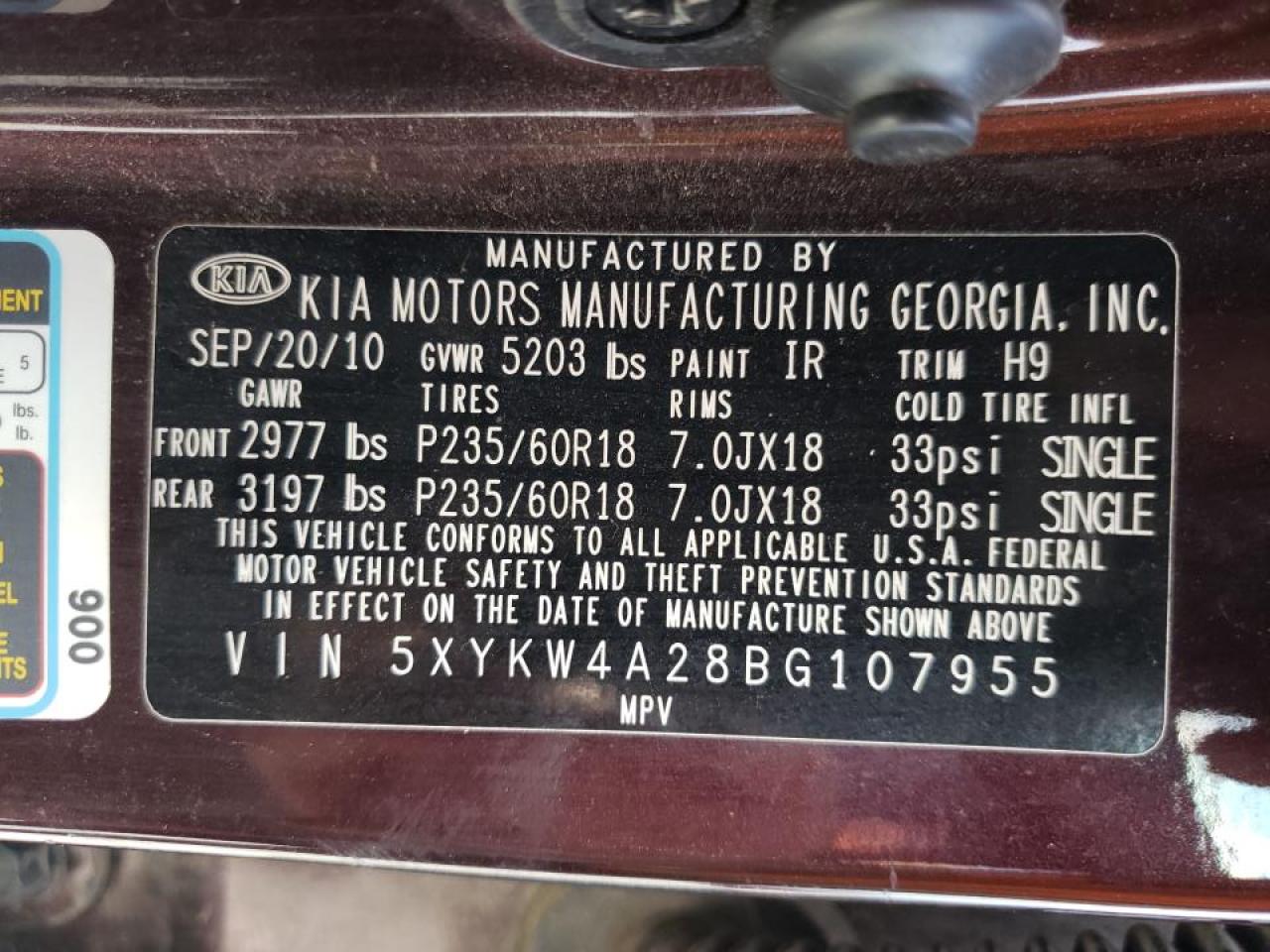 Photo 10 from auction – 2011 KIA SORENTO SX with VIN 5XYKW4A28BG107955