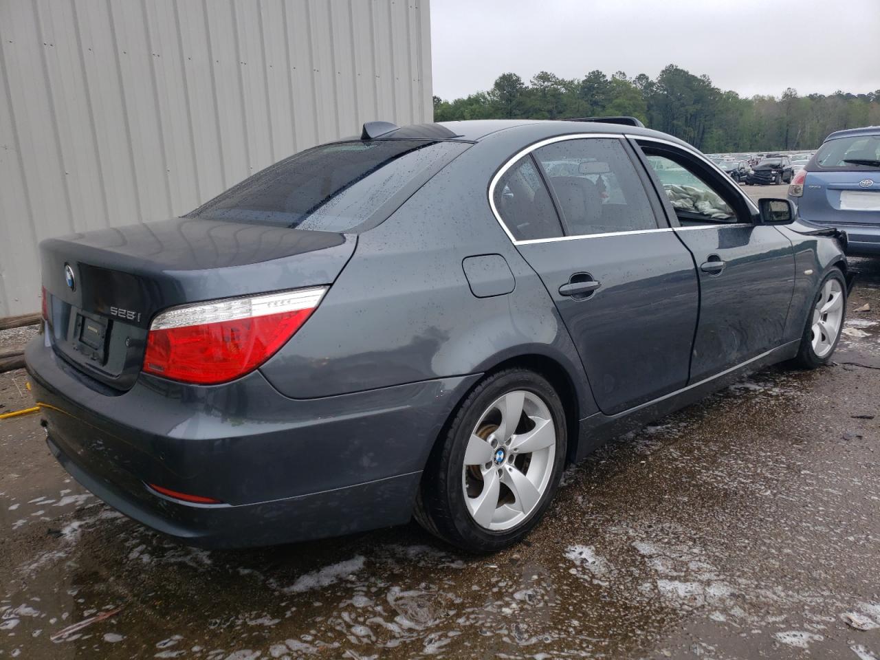 Photo 4 from auction – 2008 BMW 528 I with VIN WBANU53588CT13237