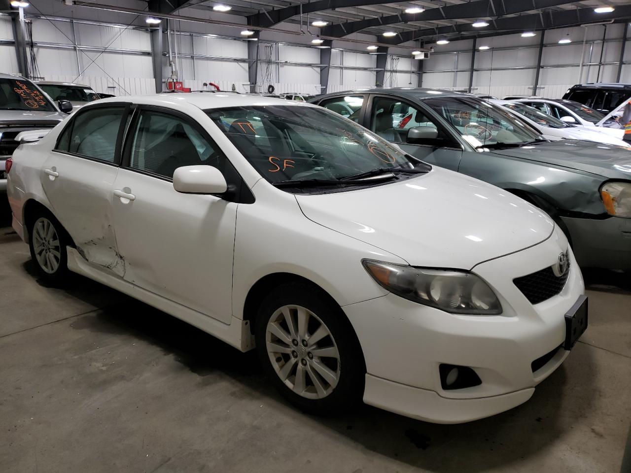 TOYOTA COROLLA BA 2010 z numerem VIN 2T1BU4EE5AC448251 - Zdjęcie z aukcji