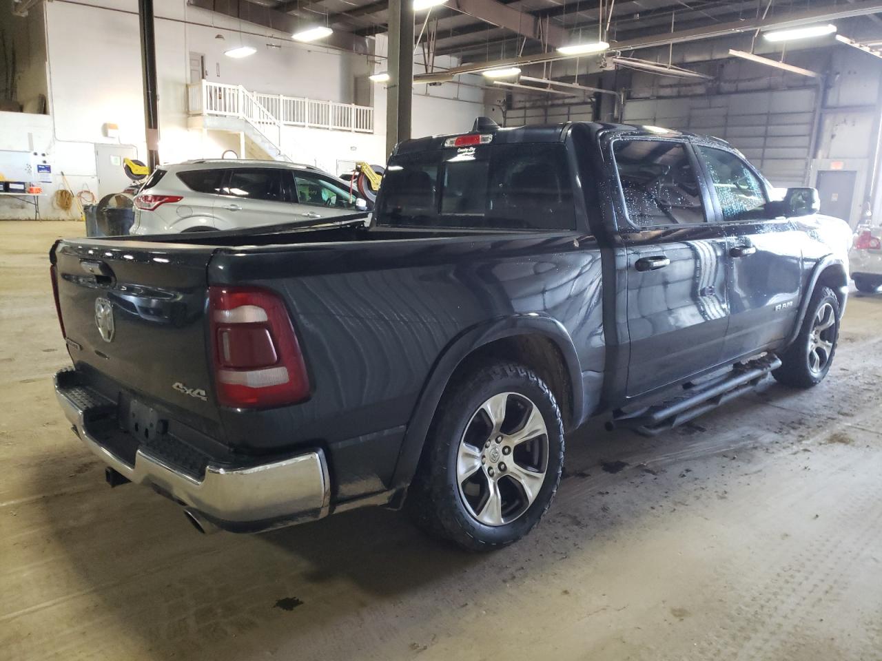 Photo 4 from auction – 2019 RAM 1500 LARAM with VIN 1C6SRFJT4KN846364