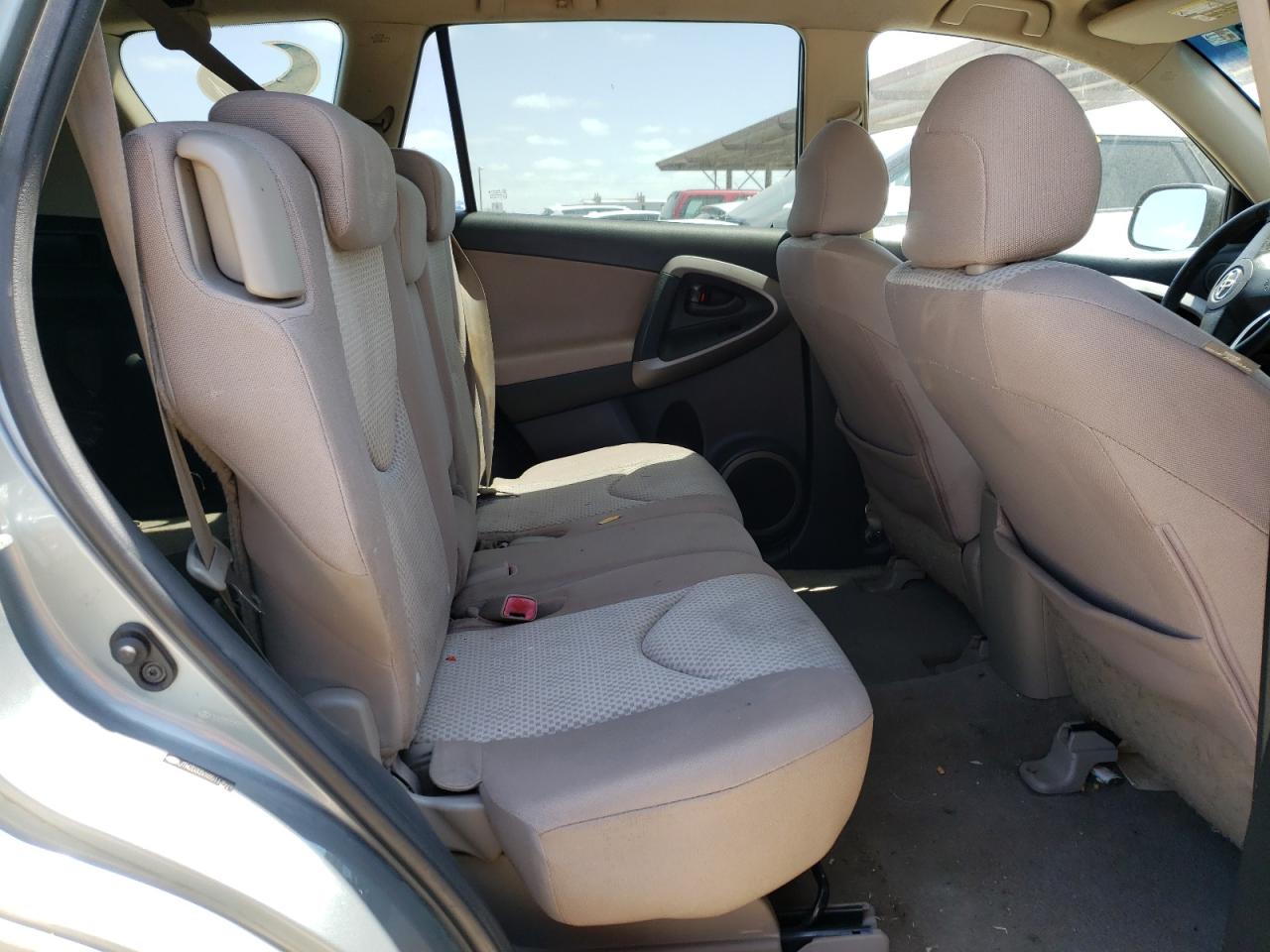 Photo 6 from auction – 2008 TOYOTA RAV4 with VIN JTMZD33VX85113599