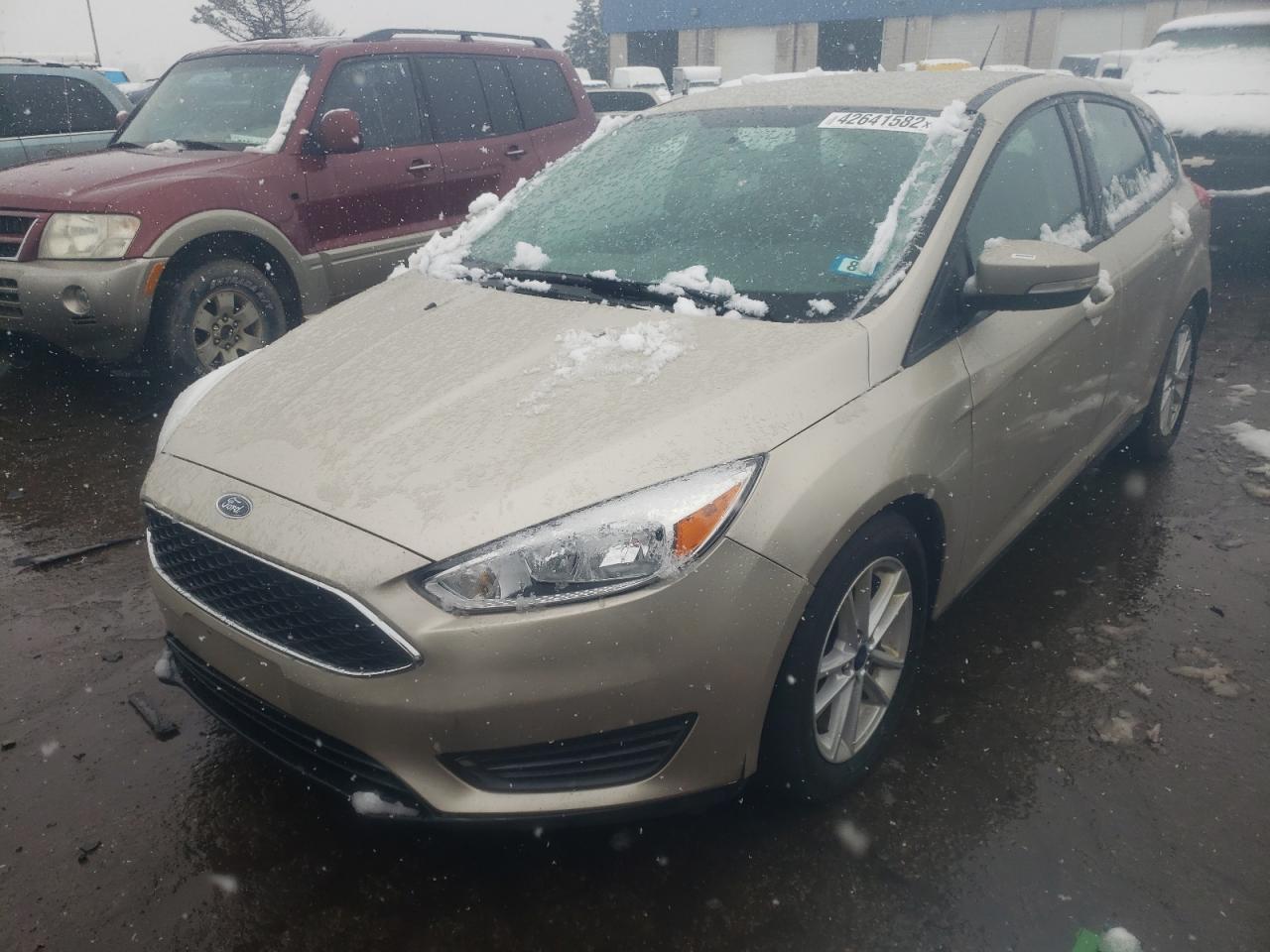 Photo 2 from auction – 2017 FORD FOCUS SE with VIN 1FADP3K23HL290957