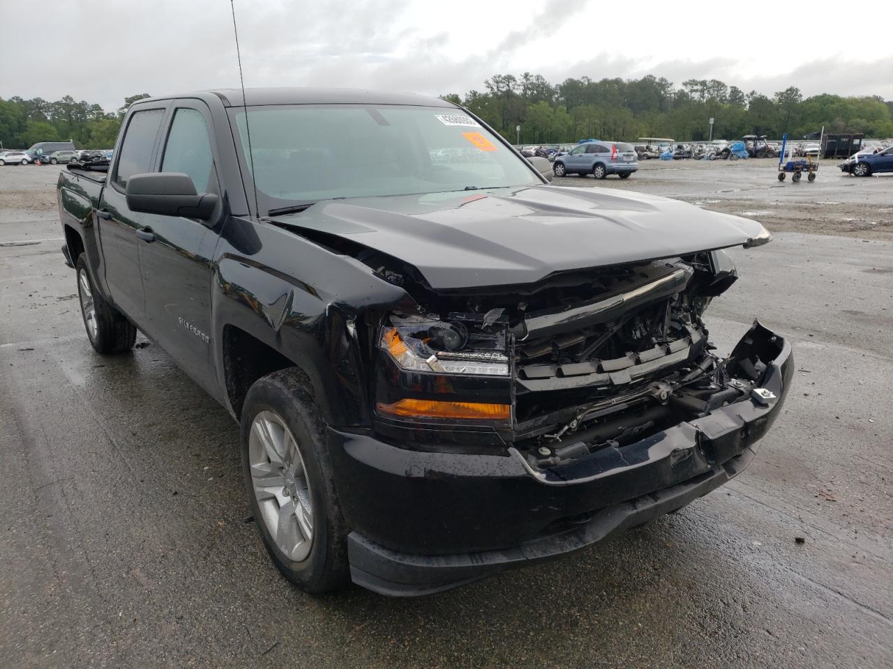 CHEVROLET SILVERADO 2018 with VIN 3GCUKPEC4JG408635 - Photo from auction
