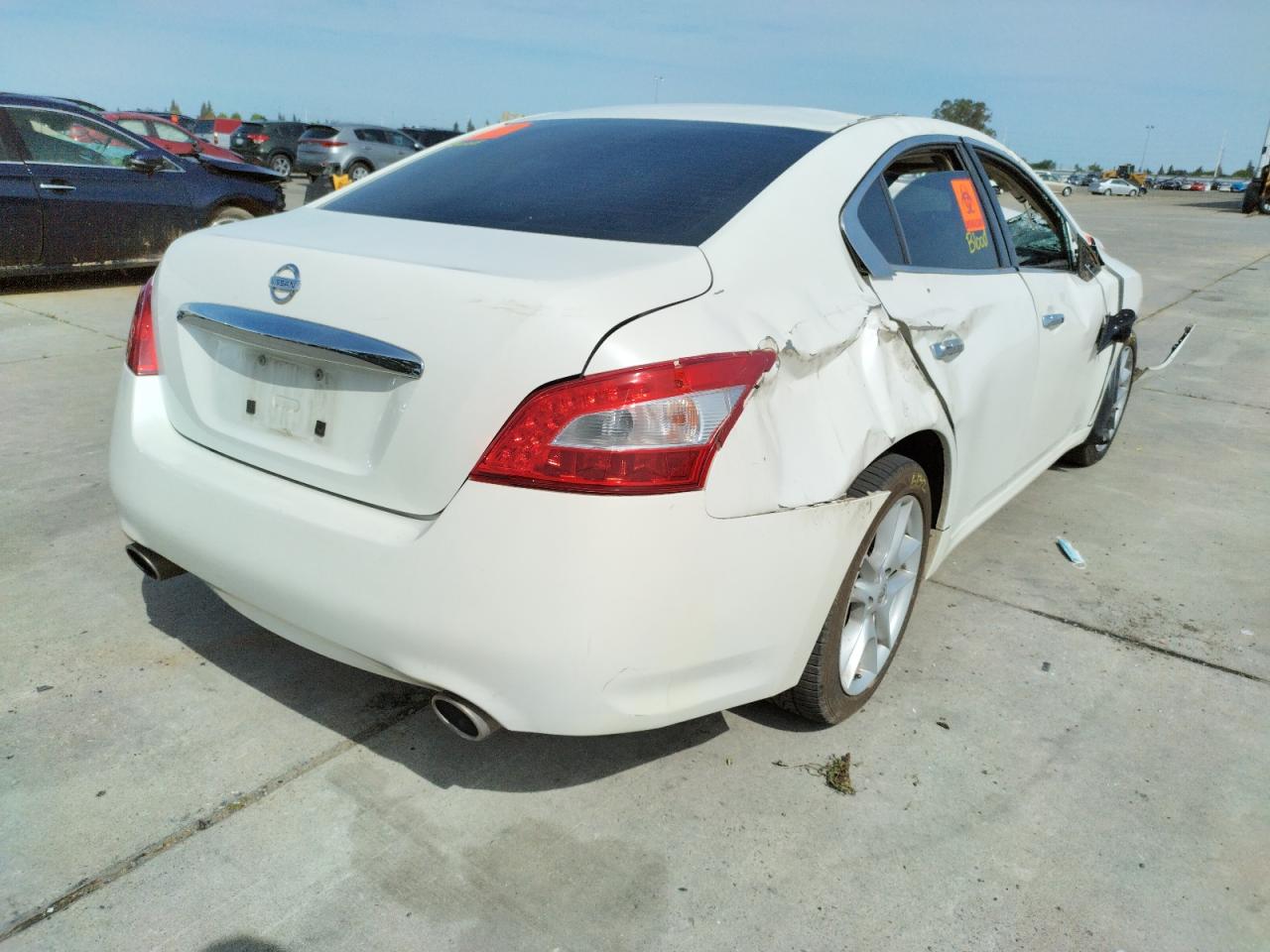 Photo 4 from auction – 2011 NISSAN MAXIMA S with VIN 1N4AA5AP0BC811122